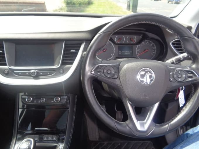 2025 Vauxhall Grandland X