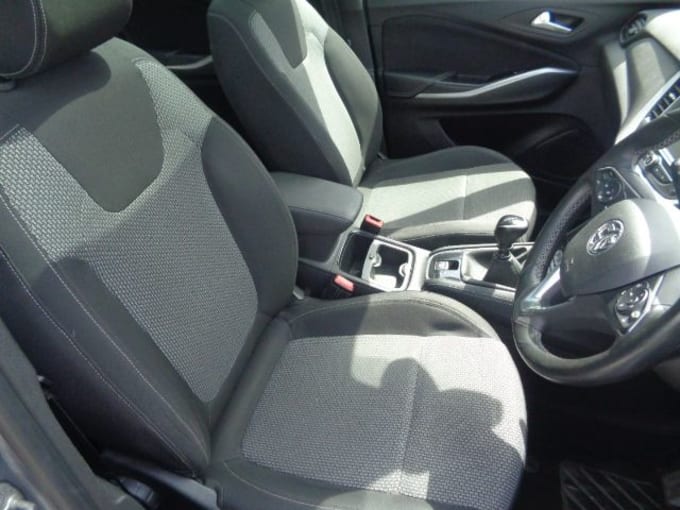 2025 Vauxhall Grandland X