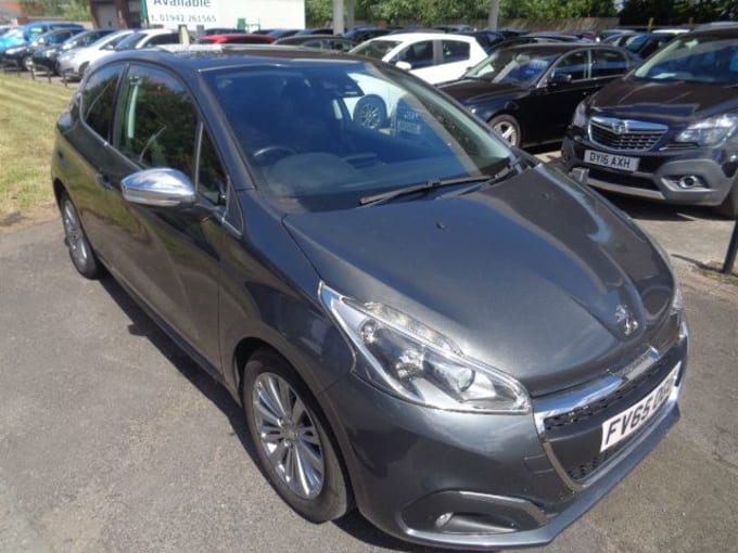 2025 Peugeot 208