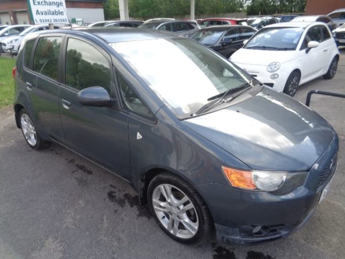 2025 Mitsubishi Colt