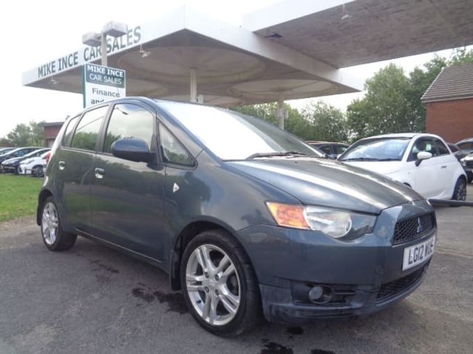 2025 Mitsubishi Colt