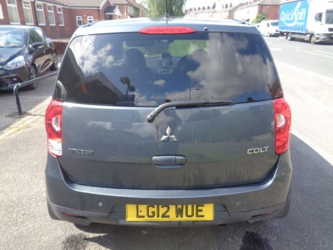 2025 Mitsubishi Colt