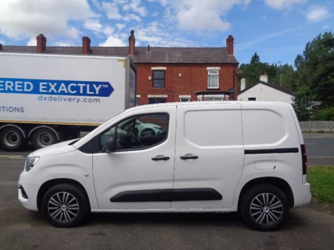 2025 Vauxhall Combo