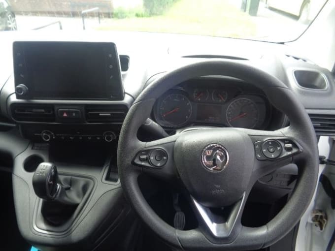 2025 Vauxhall Combo