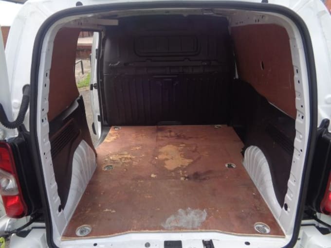 2025 Vauxhall Combo