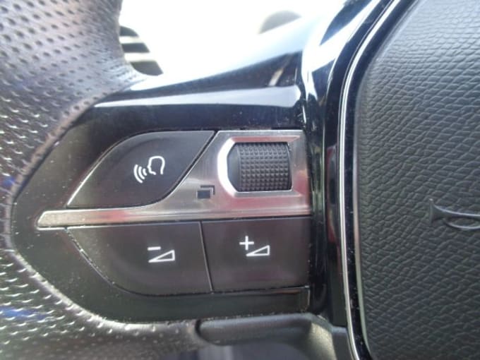 2025 Peugeot 3008