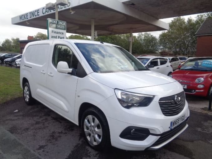 2020 Vauxhall Combo