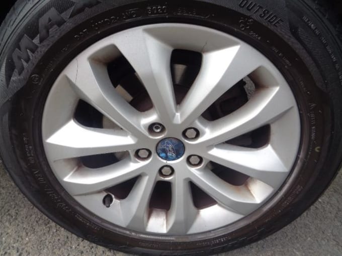 2025 Ford Kuga