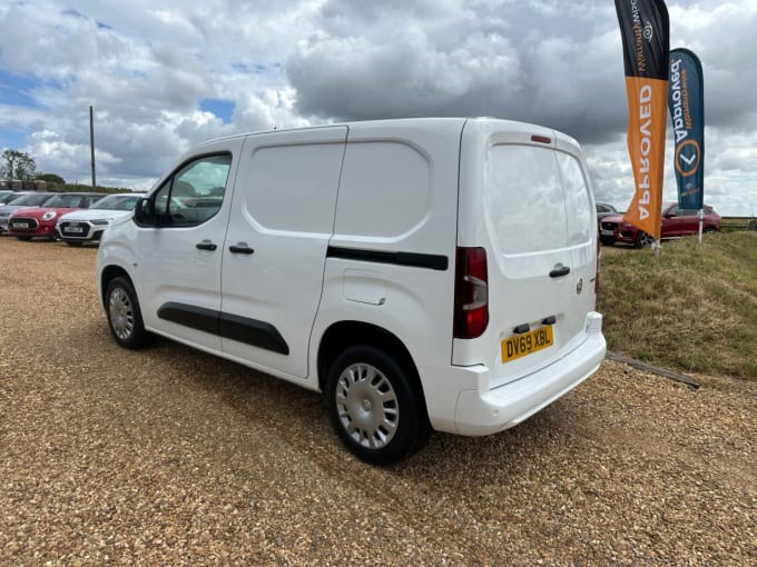 2024 Vauxhall Combo