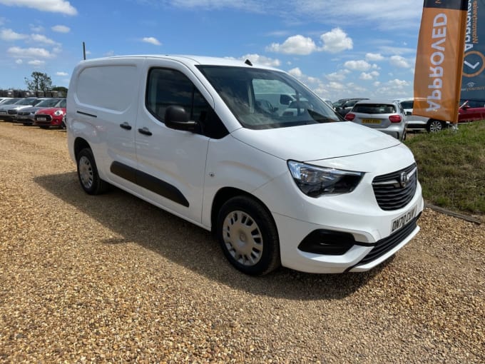 2024 Vauxhall Combo