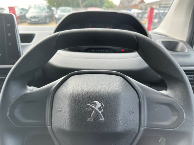 2024 Peugeot Partner