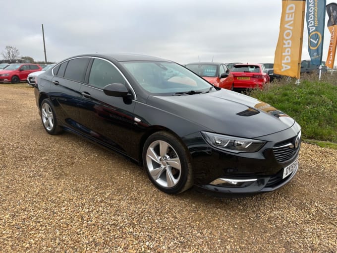 2025 Vauxhall Insignia