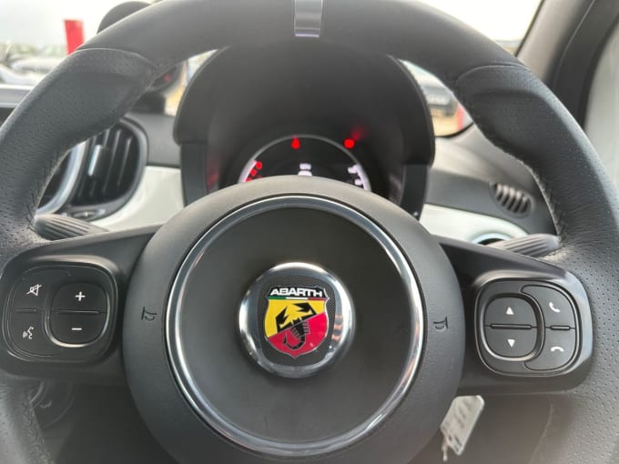 2025 Abarth 595