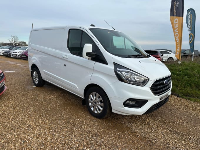 2025 Ford Transit Custom