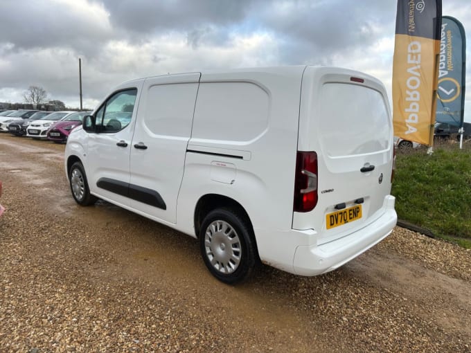 2025 Vauxhall Combo