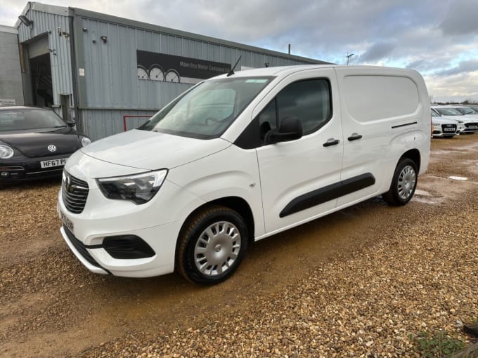 2025 Vauxhall Combo