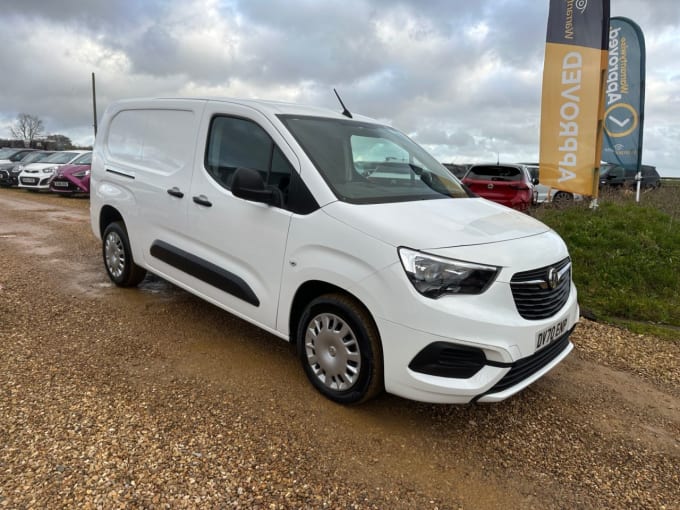 2025 Vauxhall Combo