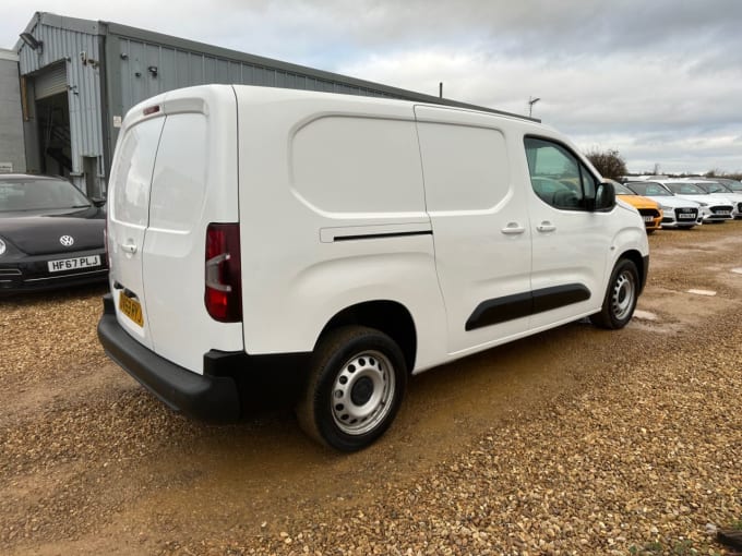 2025 Vauxhall Combo