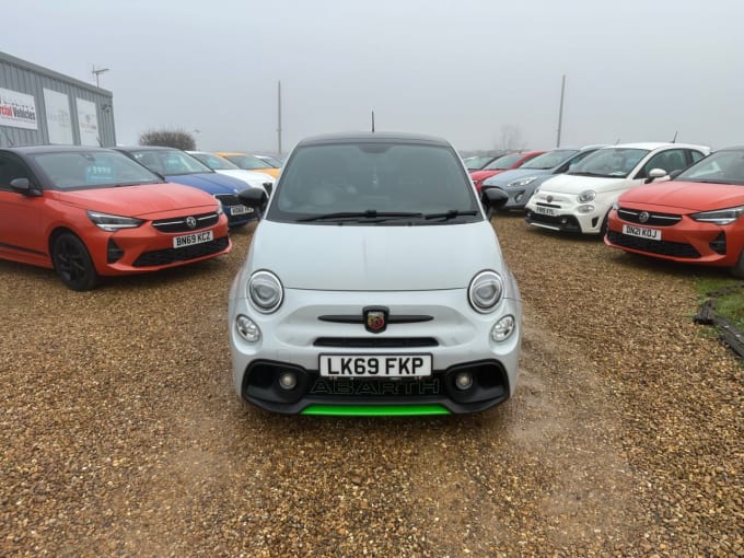 2025 Abarth 595