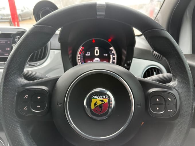 2025 Abarth 595