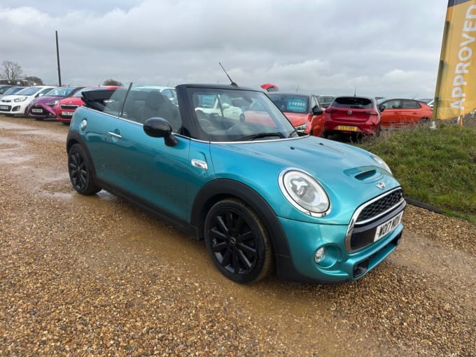 2025 Mini Convertible