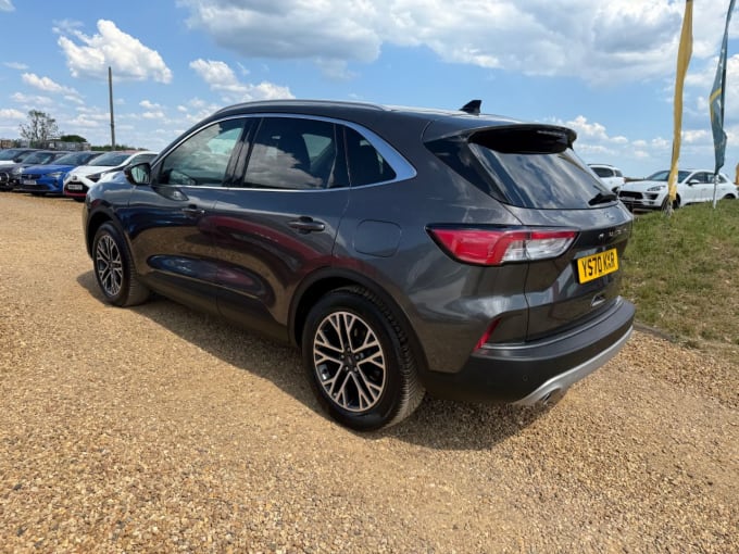 2025 Ford Kuga