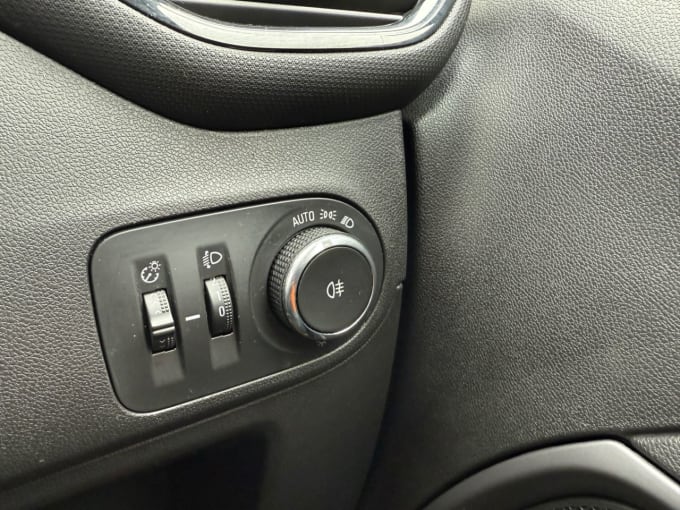 2025 Vauxhall Crossland