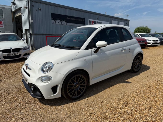 2025 Abarth 595