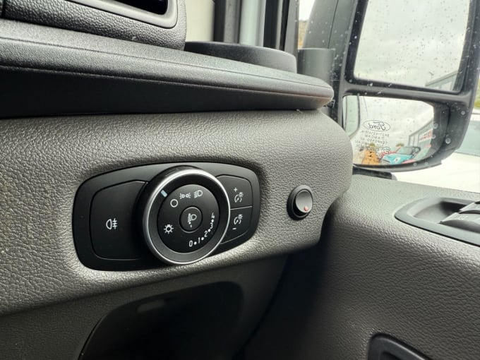 2025 Ford Transit