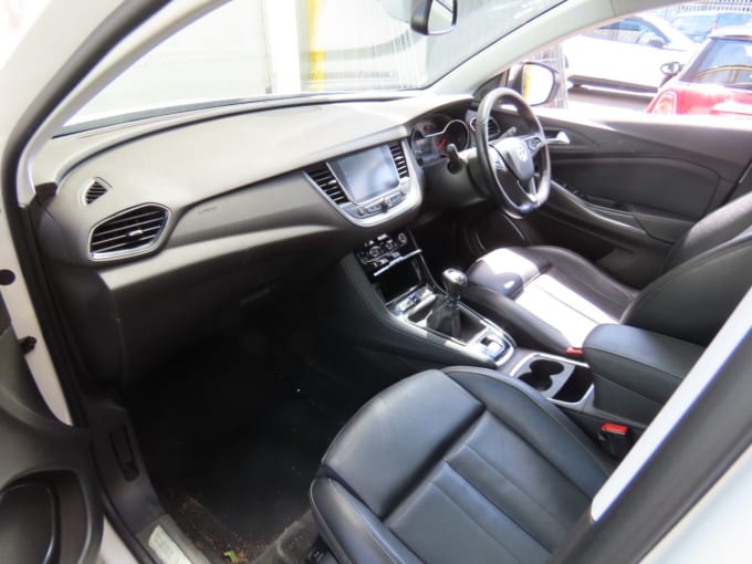 2025 Vauxhall Grandland X