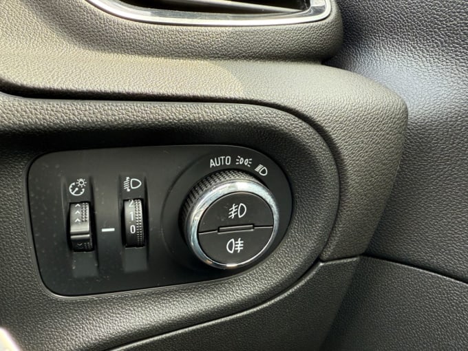 2025 Vauxhall Grandland X