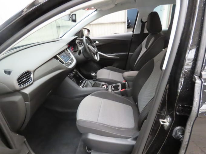 2025 Vauxhall Grandland X