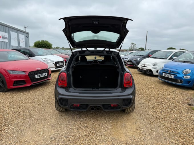 2025 Mini Hatch