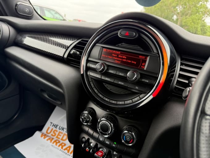 2025 Mini Hatch