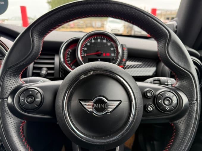 2025 Mini Hatch