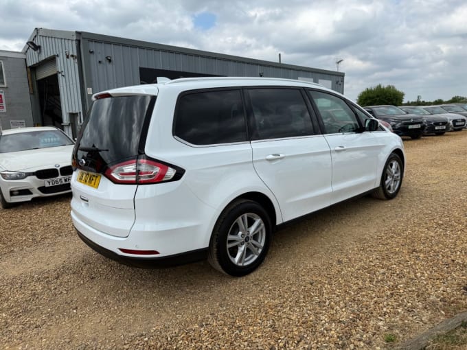 2025 Ford Galaxy
