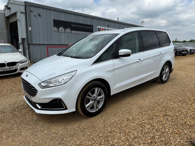 2025 Ford Galaxy