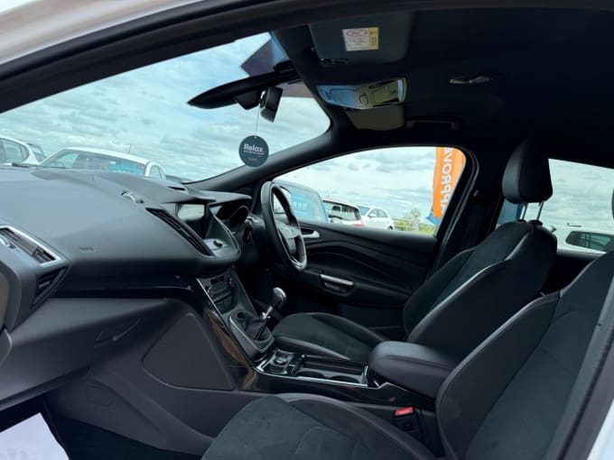 2025 Ford Kuga