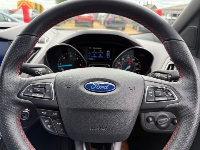 2025 Ford Kuga