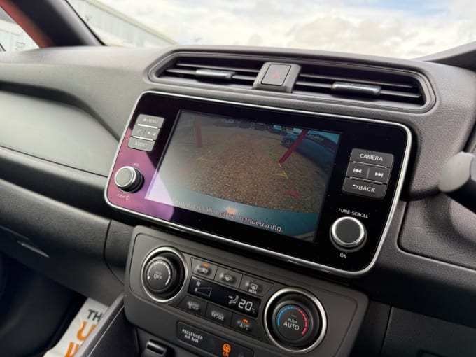 2025 Nissan Leaf