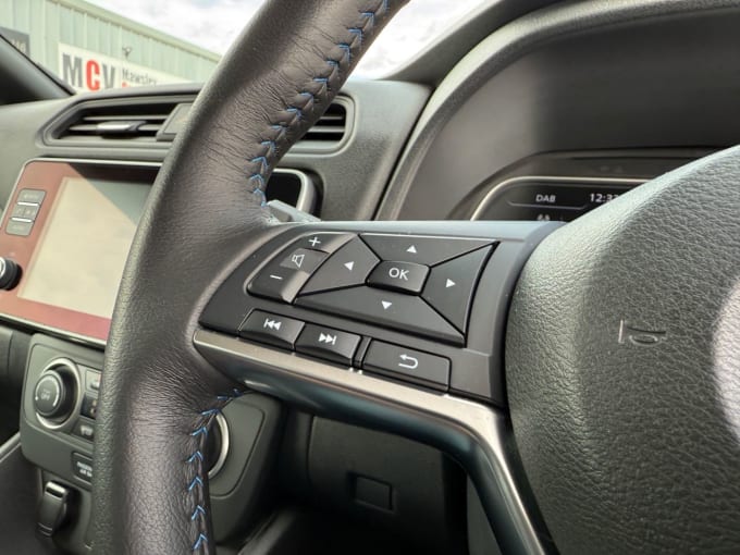 2025 Nissan Leaf