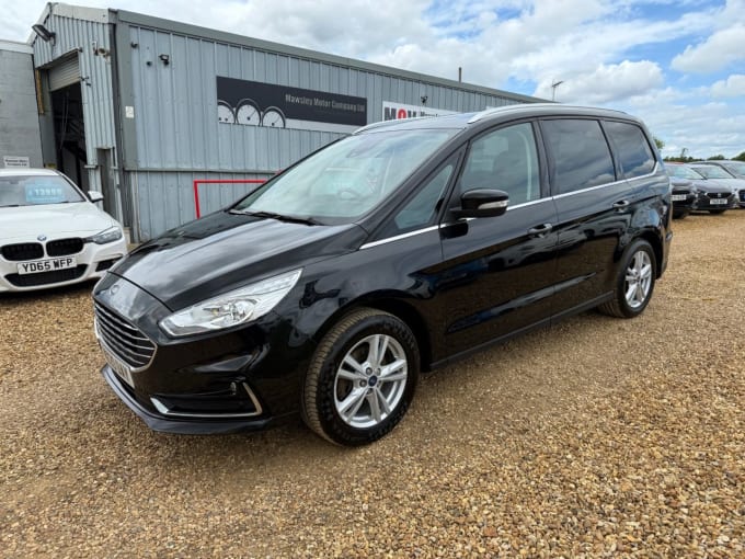 2025 Ford Galaxy