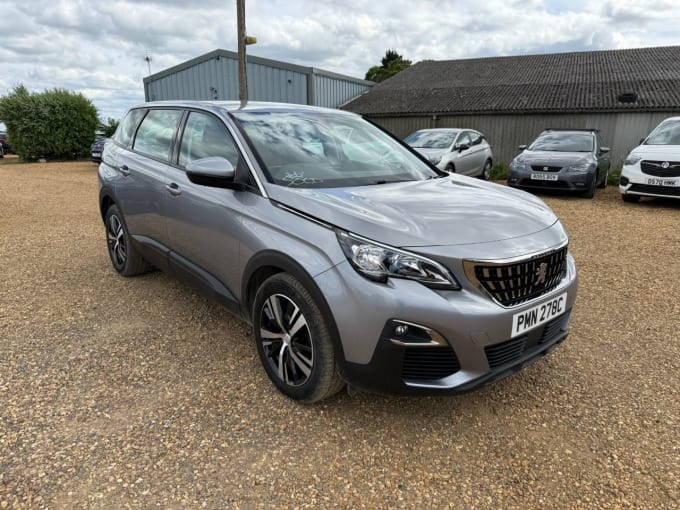 2025 Peugeot 5008