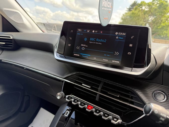 2025 Peugeot 208