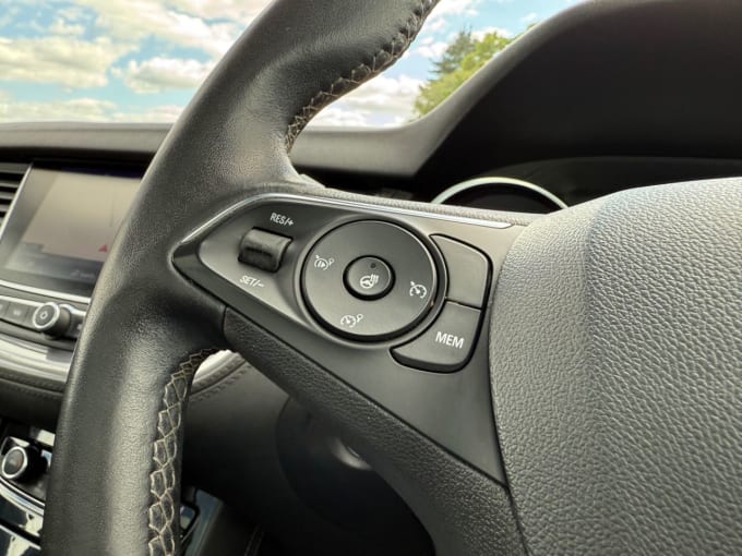 2025 Vauxhall Grandland X