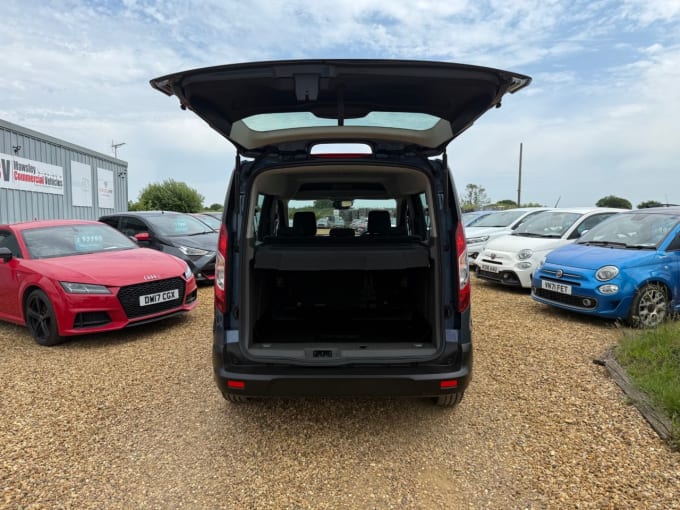2025 Ford Tourneo Connect