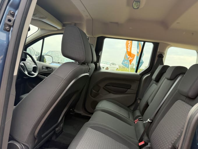 2025 Ford Tourneo Connect