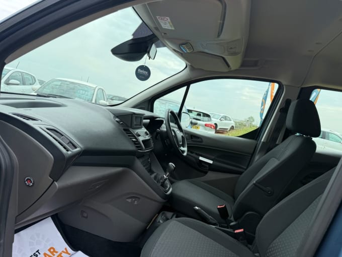 2025 Ford Tourneo Connect
