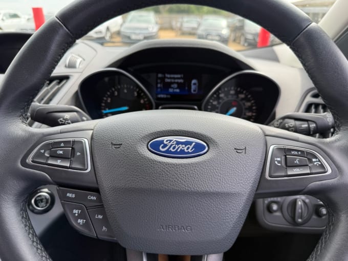 2025 Ford Kuga
