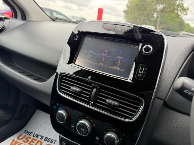 2025 Renault Clio